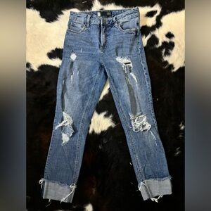 Size 2 Kut Distressed straight leg jeans